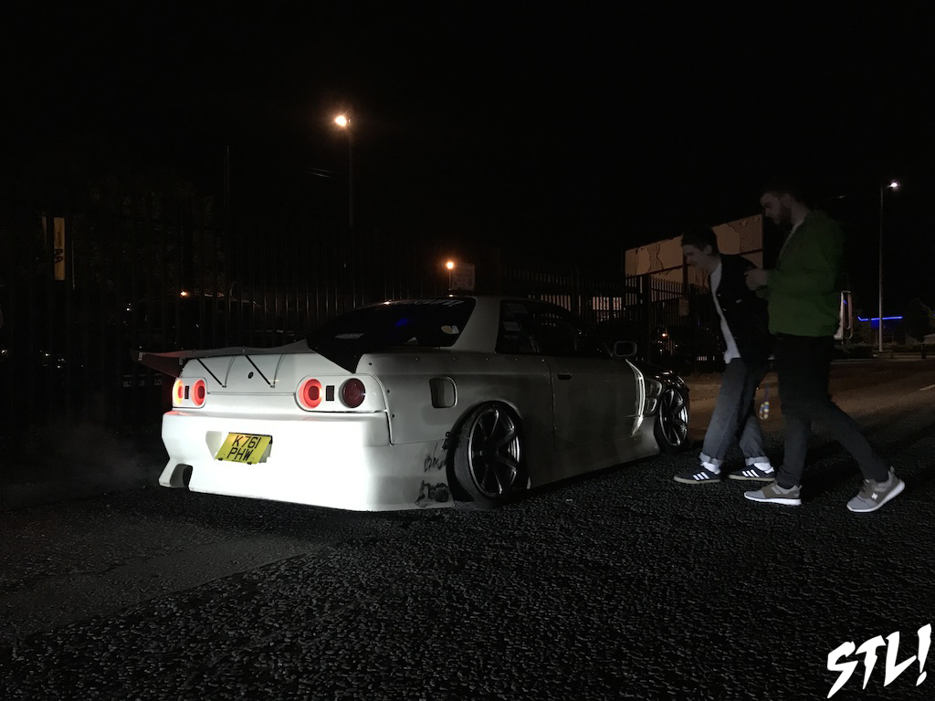 R32